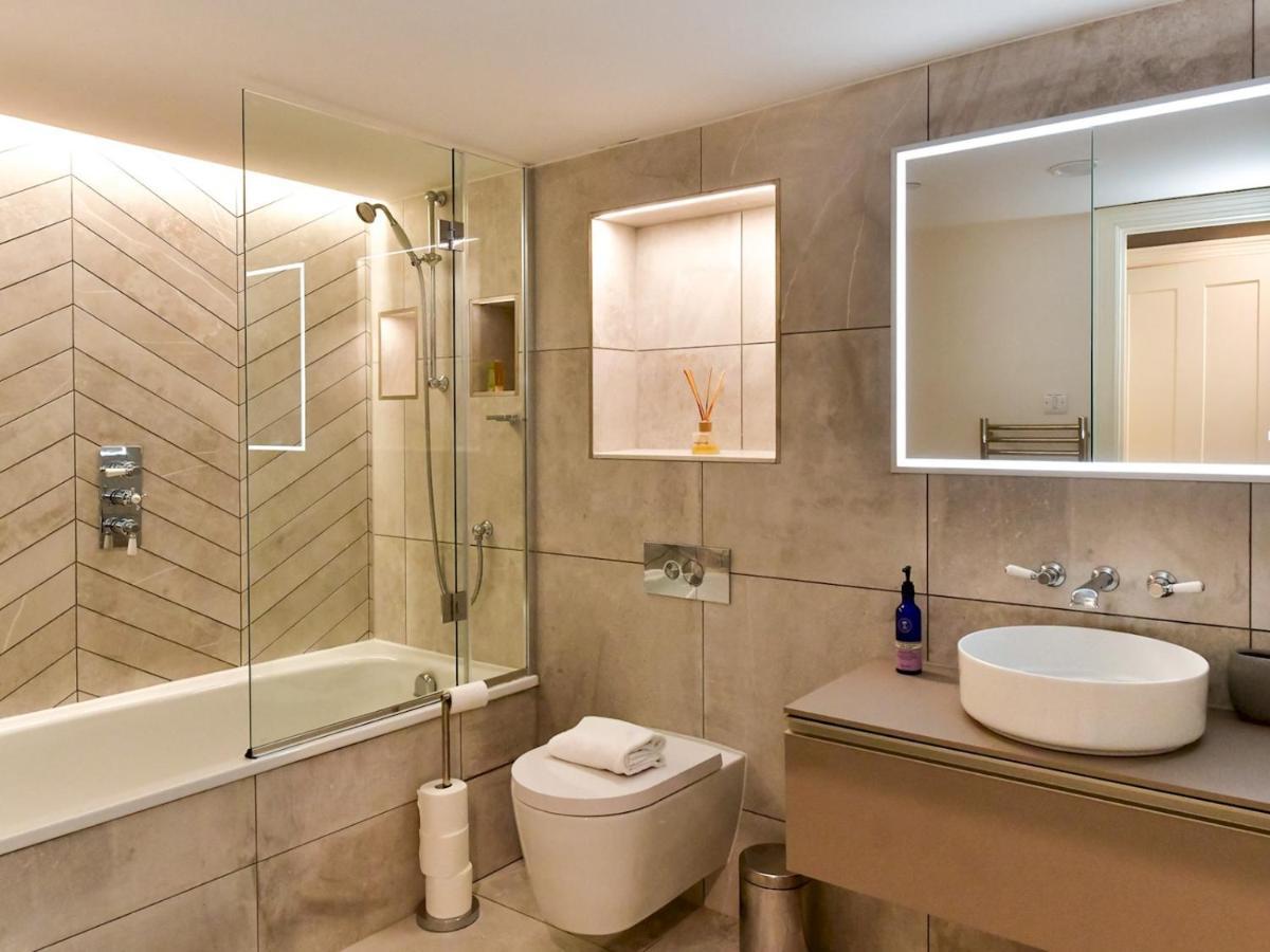 Pass The Keys Beautiful 2 Bed Apartment With Parking In The Bay Кардифф Экстерьер фото
