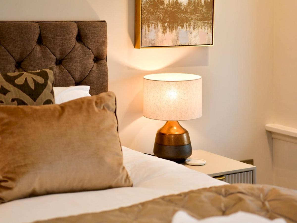 Pass The Keys Beautiful 2 Bed Apartment With Parking In The Bay Кардифф Экстерьер фото